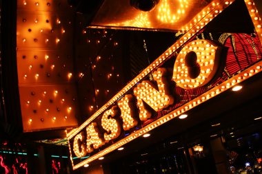 qqpoker featured game showcase